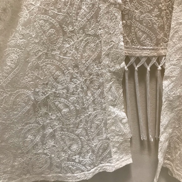 Millau Waterfall Vest Embroidered Cream Size M - Picture 7 of 9